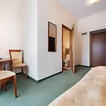 Osrodek Wypoczynkowy Amadeusz Semesteranläggning (resort) *