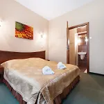 Osrodek Wypoczynkowy Amadeusz Semesteranläggning (resort)