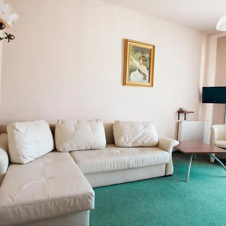 Osrodek Wypoczynkowy Amadeusz Semesteranläggning (resort) Krynica-Zdrój